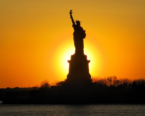  西安思路诚商贸有限公司与西安思路科创智能科技有限公司：创新科技赋能商贸