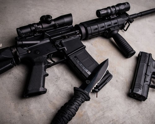 水浒传里的王进去延安庭干什么， 水浒传中的王进：从延安府的风波到梁山的英雄