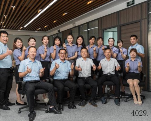 七彩新型材料集团有限公司